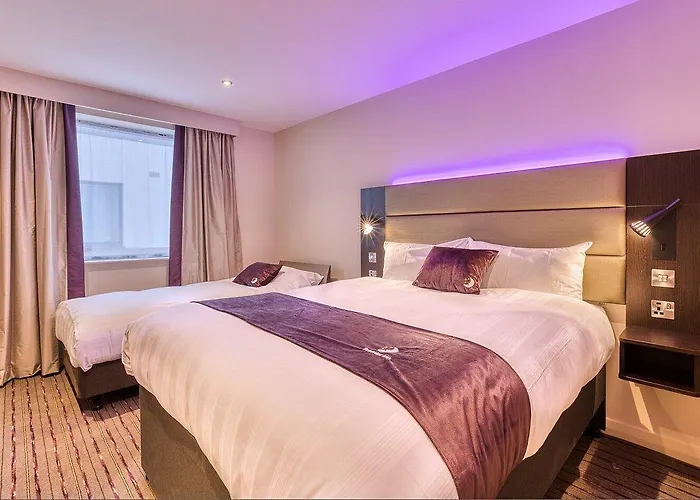 Premier Inn Dublin Cc Temple Bar 3* 都柏林